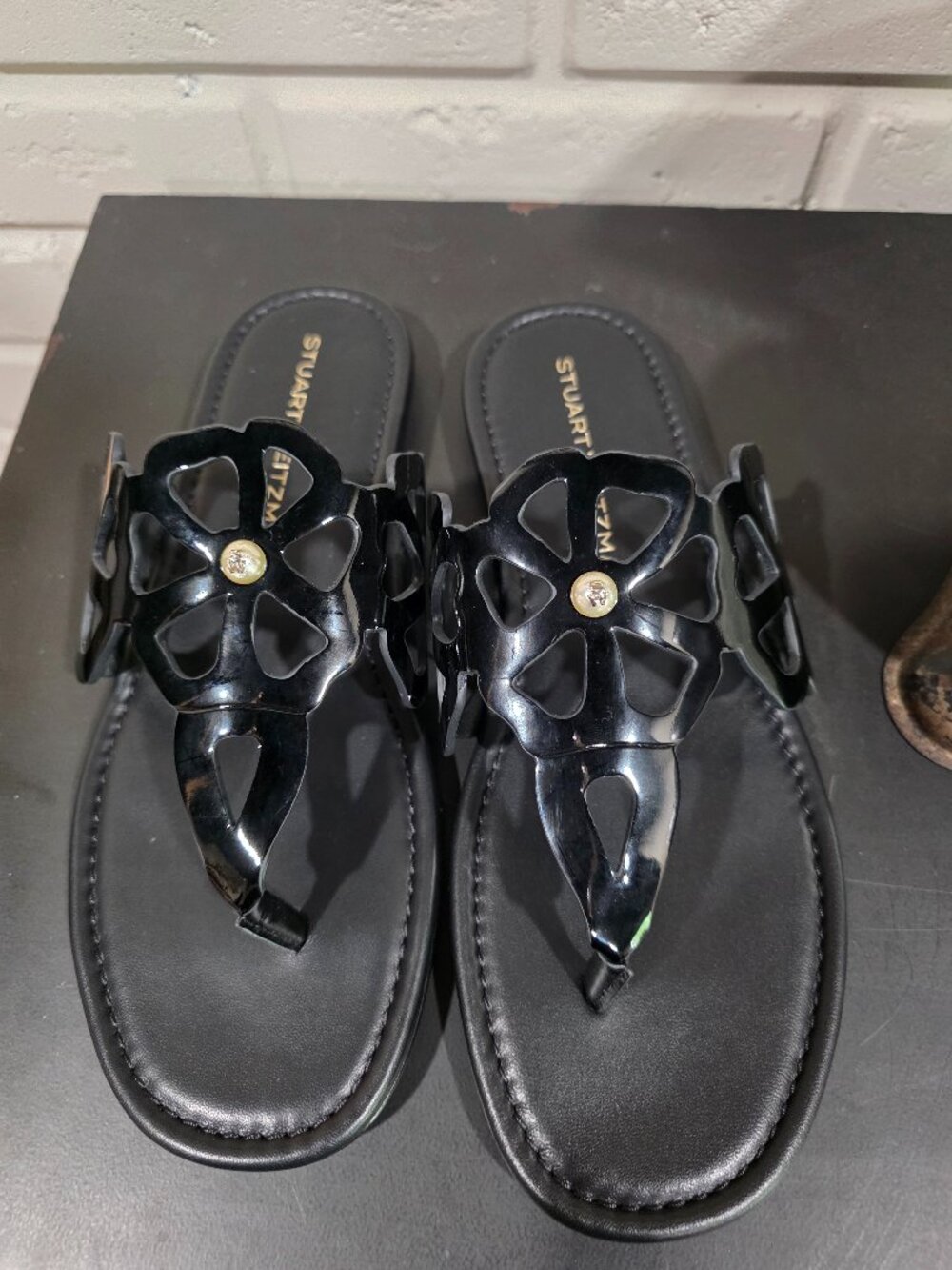 Stuart Weitzman Jasmine Cutout Sandal Sz 9 NWT